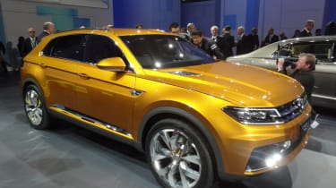 Volkswagen CrossBlue Coupe front
