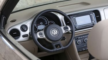 VW Beetle Cabriolet 1.4 TSI interior