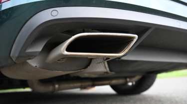 Skoda Superb Sleeper Edition - exhaust