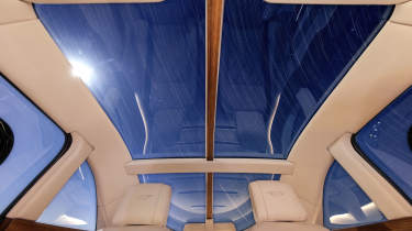 Morgan Midsummer Coupe - roof