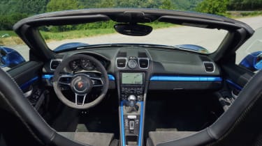 Porsche Boxster Spyder - interior
