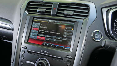 Ford Mondeo - infotainment screen