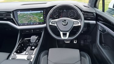 Volkswagen Touareg - dash