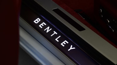 Bentley Continental GTC - studio sill