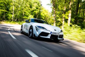 Toyota Supra - front panning