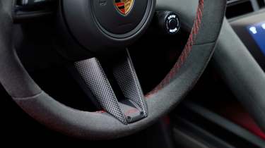 Porsche Taycan GTS - steering wheel