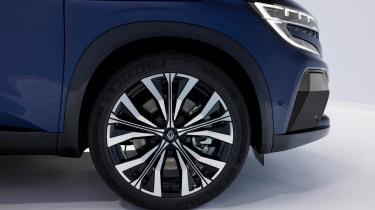 Renault Espace SUV - front offside wheel