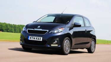 Peugeot 108 front tracking