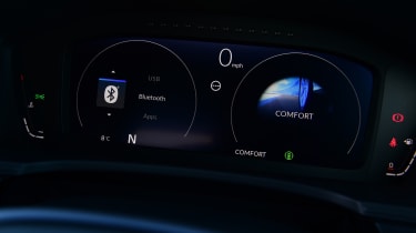 Honda Civic Type R - dashboard screen (blue)