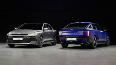 Hyundai Avante saloon - front and rear