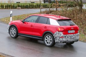 Audi SQ2 - red spied side/rear