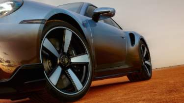 New Porsche 911 Land Down Under - alloy wheels