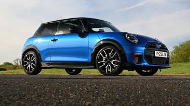 MINI John Cooper Works - front static
