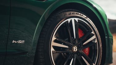 Bentley Flying Spur - wheel