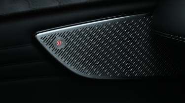 New Maserati Grecale 300 - speaker