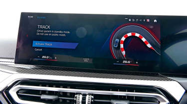 BMW M2 - track driving mode screen