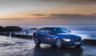 Jaguar XE 2.0D