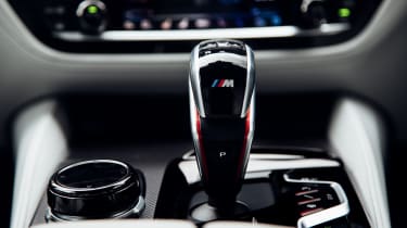 New BMW M5 - gear lever