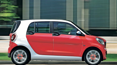 Smart ForFour side tracking