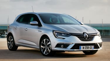 Renault Megane 2016 silver - front quarter