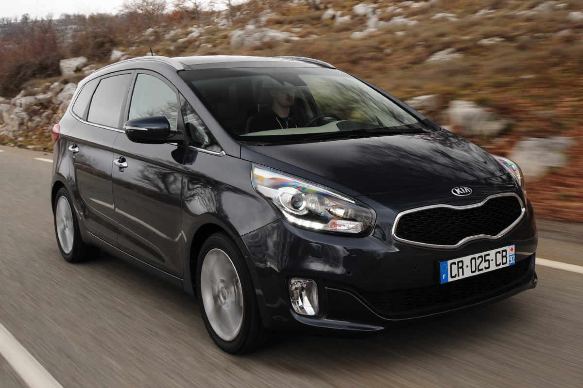 New Kia Carens Review | | Auto Express