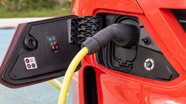 Volkswagen e-Transporter - charging port