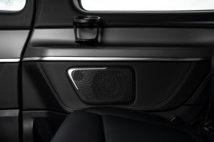 Mercedes V-Class - cupholder