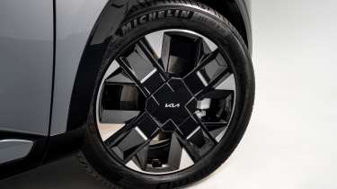 Kia Sportage - wheel