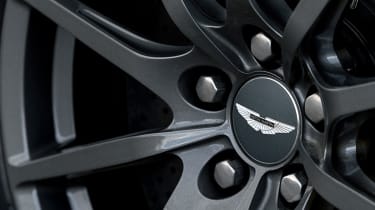 Aston Martin V12 Vantage S 2016 -wheel