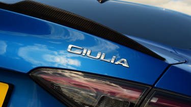 Alfa Romeo Giulia Quadrifoglio - Giulia badge