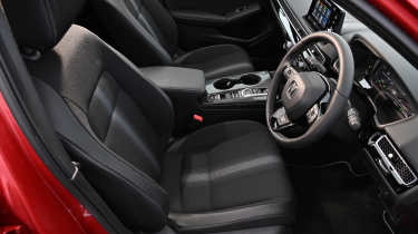 Honda Civic facelift - front seat