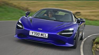 McLaren 750S Spider - front action