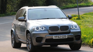 BMW X5 M50d front action