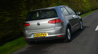 Volkswagen Golf Bluemotion rear tracking