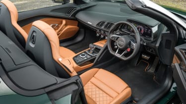Audi R8 Spyder V10 plus - interior