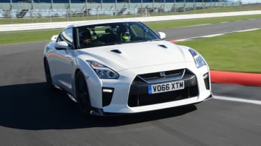 Nissan GT-R - track front