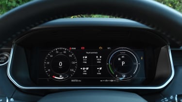 Range Rover P400e - dials