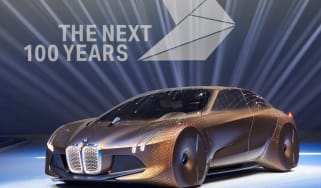 BMW Vision Next 100 front quarter