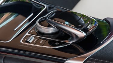 Mercedes C-Class Coupe COMAND dial