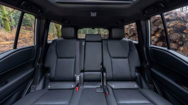 Toyota Land Cruiser 48v - rear seats