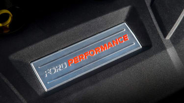 Ford Focus RS 2016 - engine logo