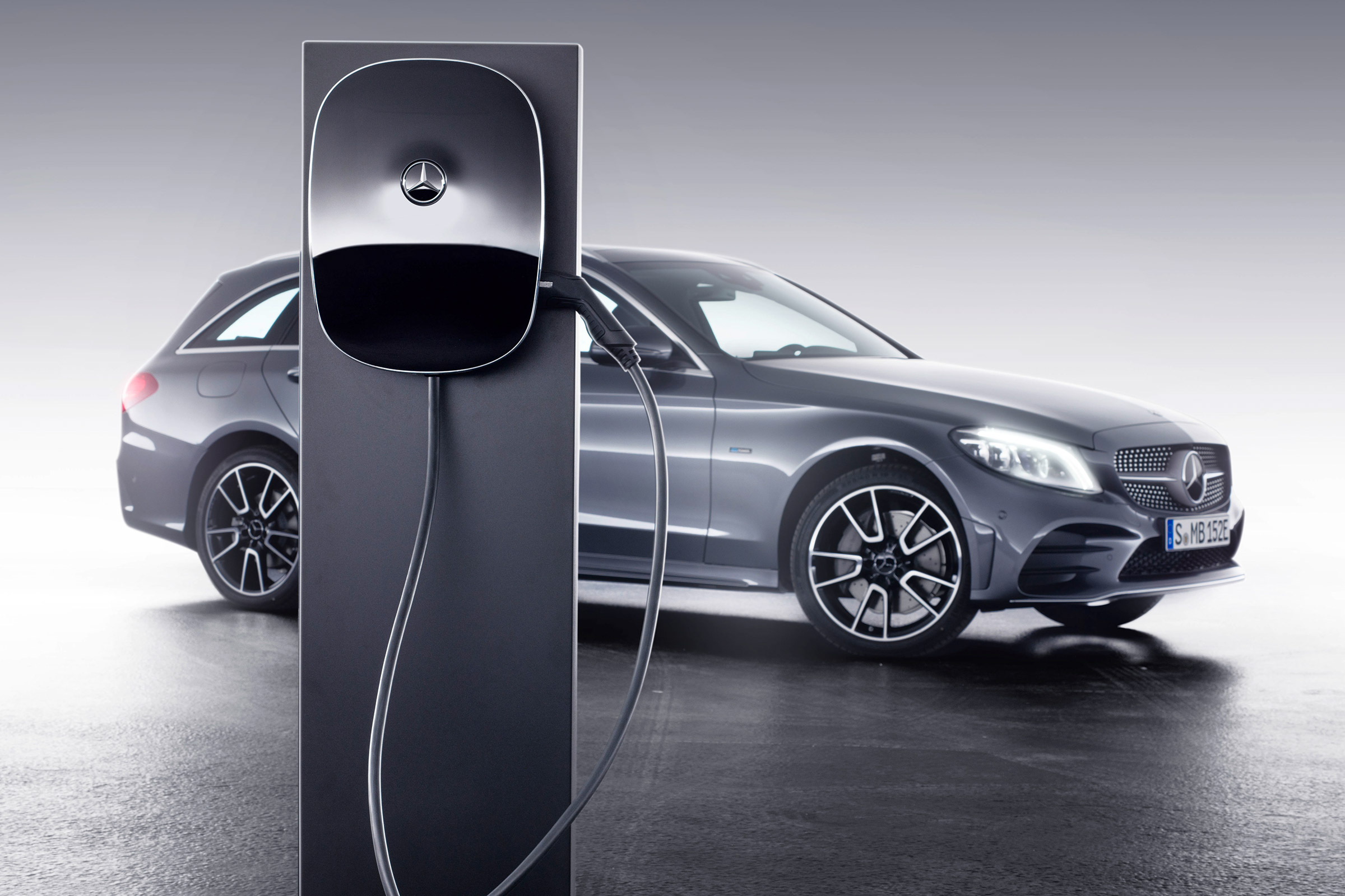 New Mercedes C 300 de hybrid to match C 63's torque figure 