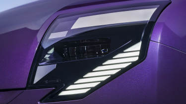 Nissan Pixo - front light