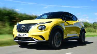 Nissan Juke - front tracking 