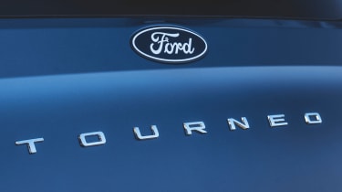 Ford Tourneo Custom - Tourneo badge