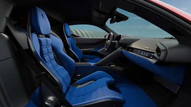 Ferrari 849 Testatrossa - seats