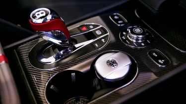 Bentley Bentayga Huntsman - gearstick 