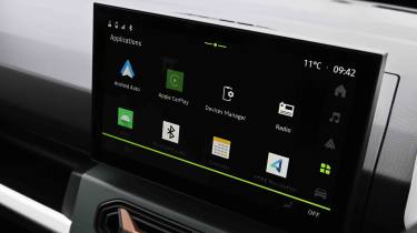 Dacia Spring - infotainment, main menu