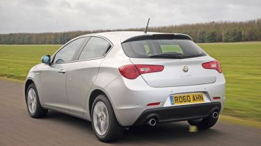 Alfa Romeo Giulietta 2.0 JTDm Lusso rear track