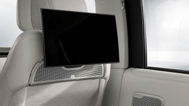 Range Rover SV Ultra - screen
